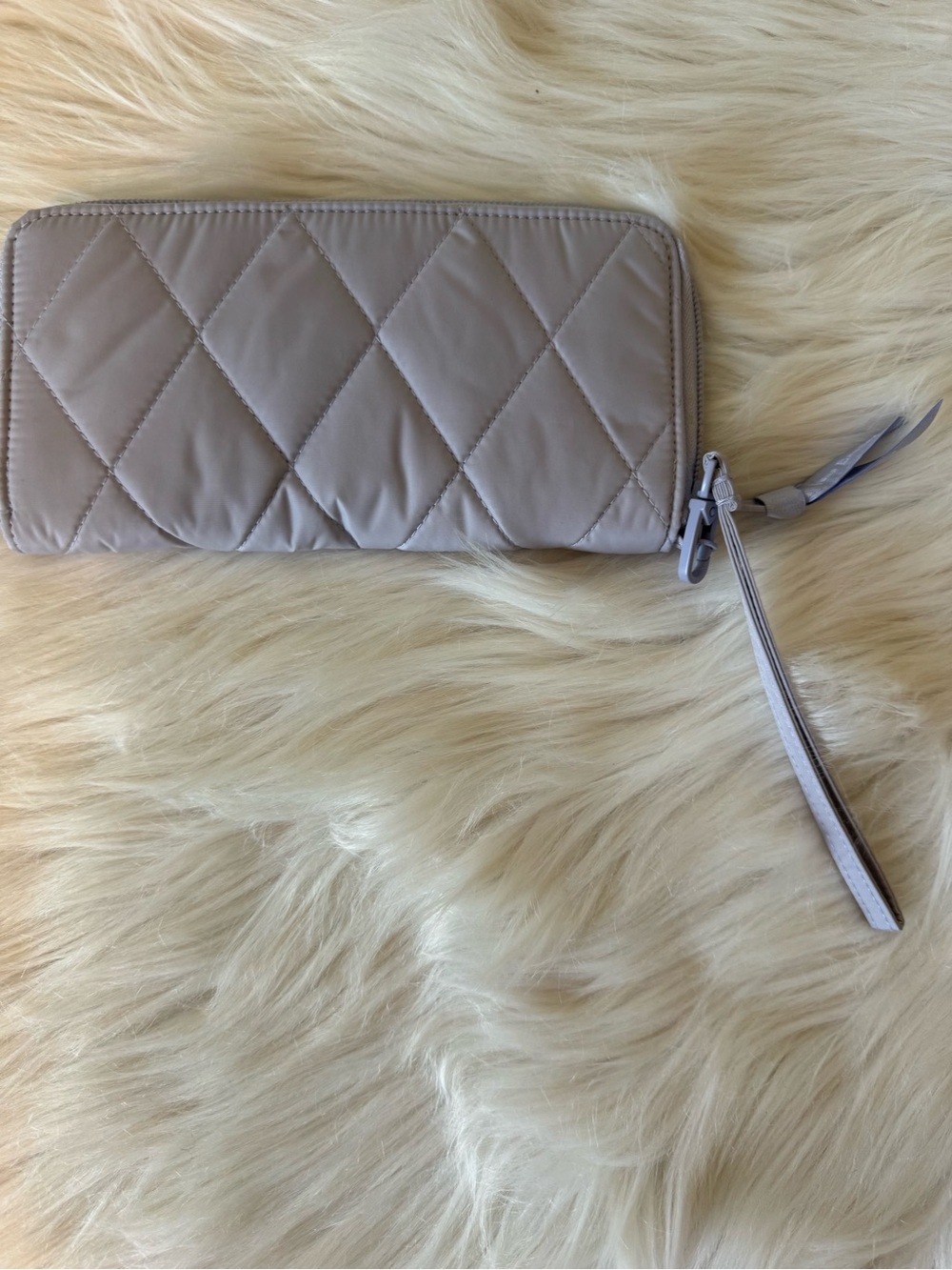 Vera Bradley Quilted Wristlet Wallet in Light Taupe - Picture 6 of 11
